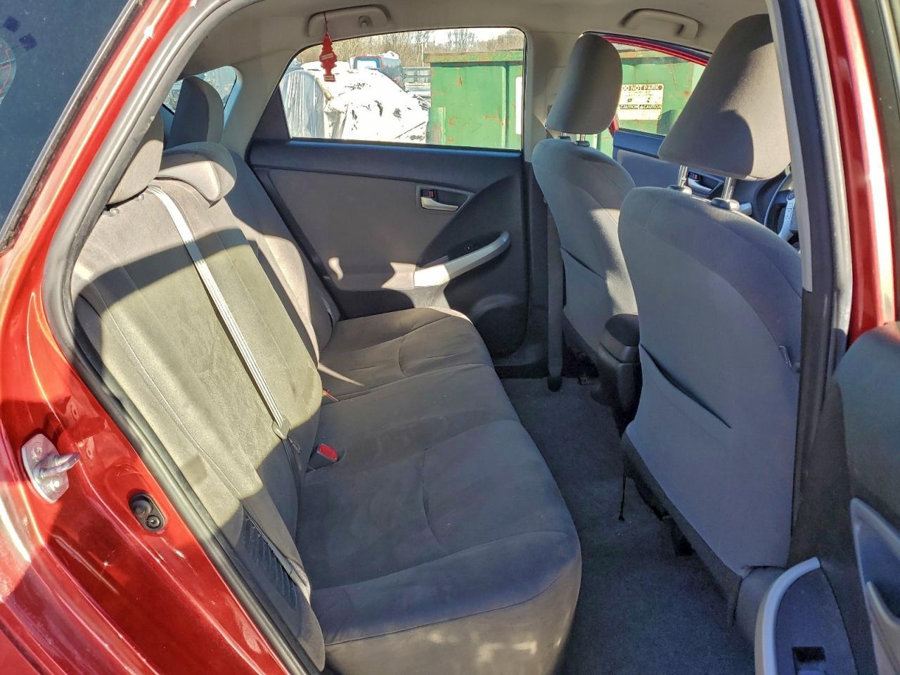 2015 TOYOTA PRIUS
