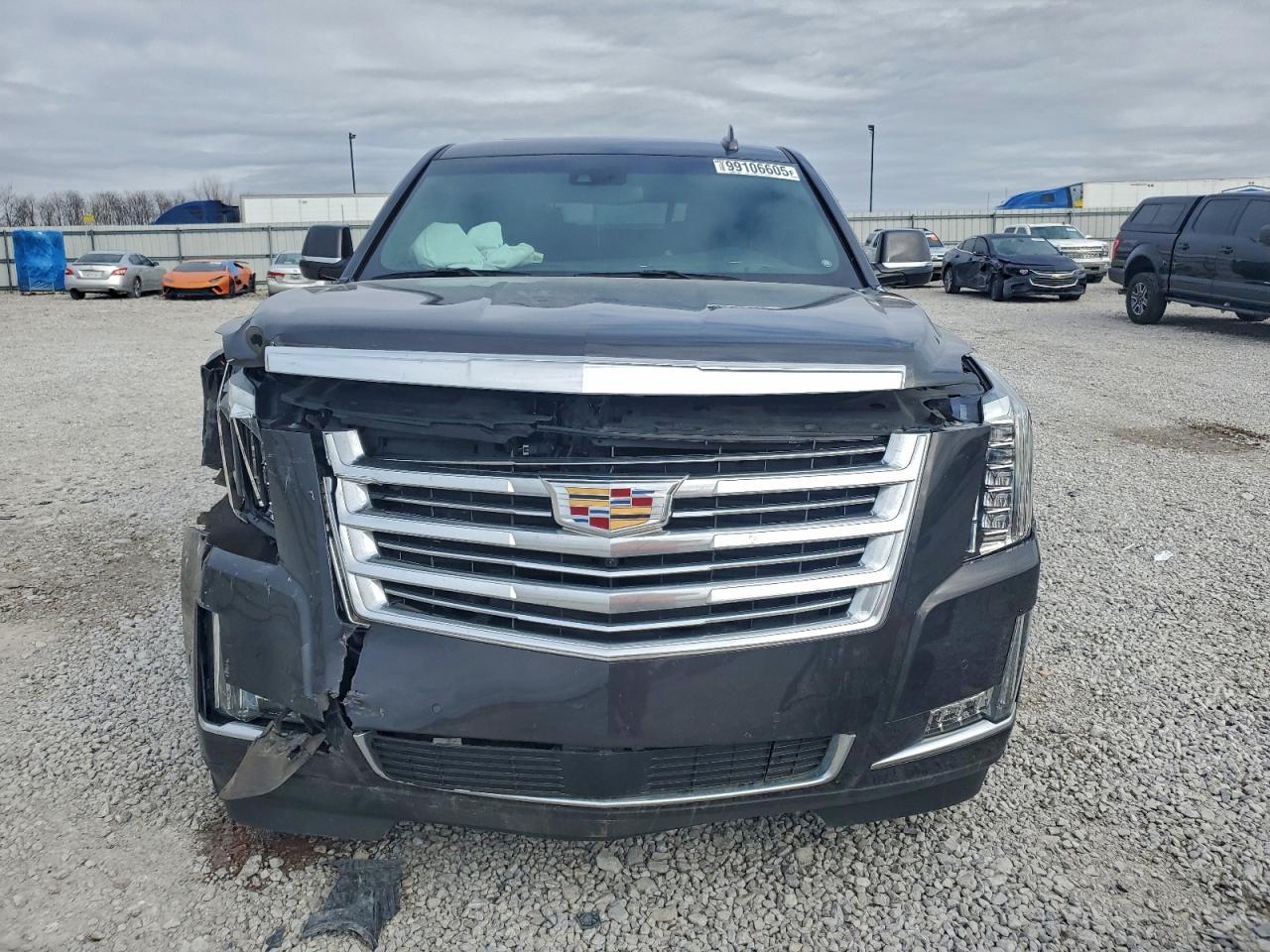 2018 CADILLAC ESCALADE