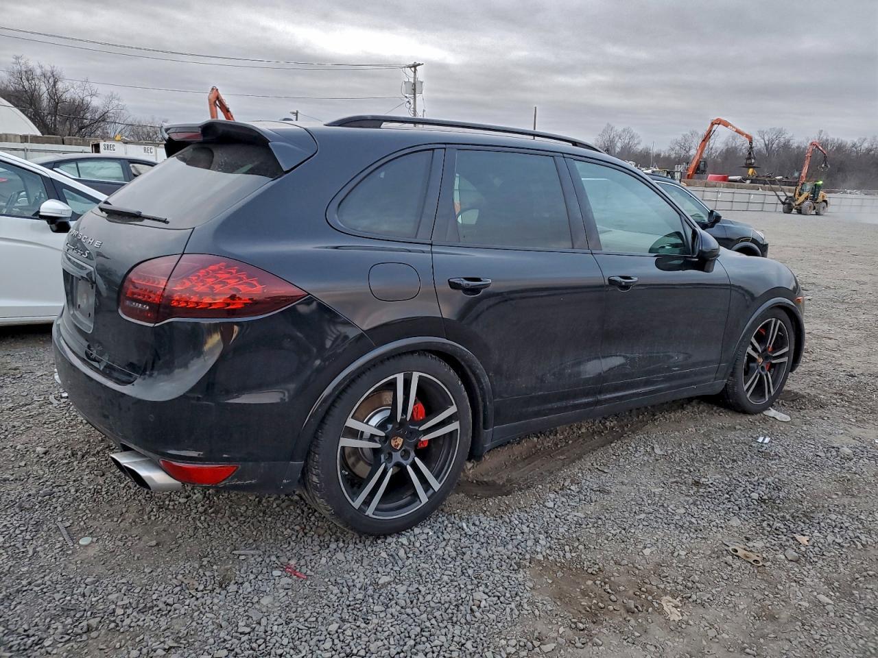 2014 PORSCHE CAYENNE