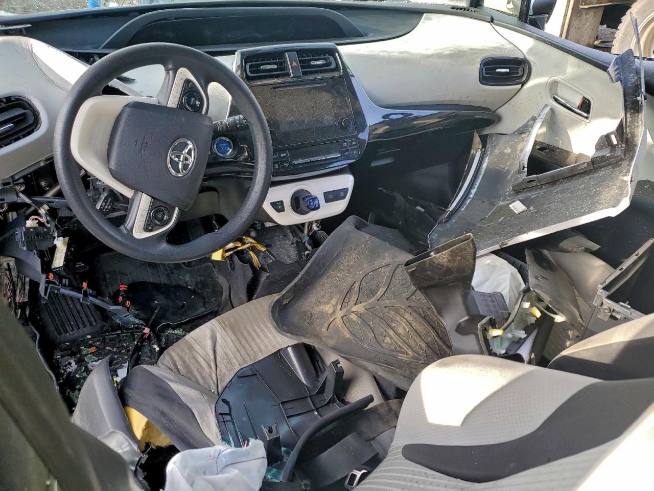 2017 TOYOTA PRIUS