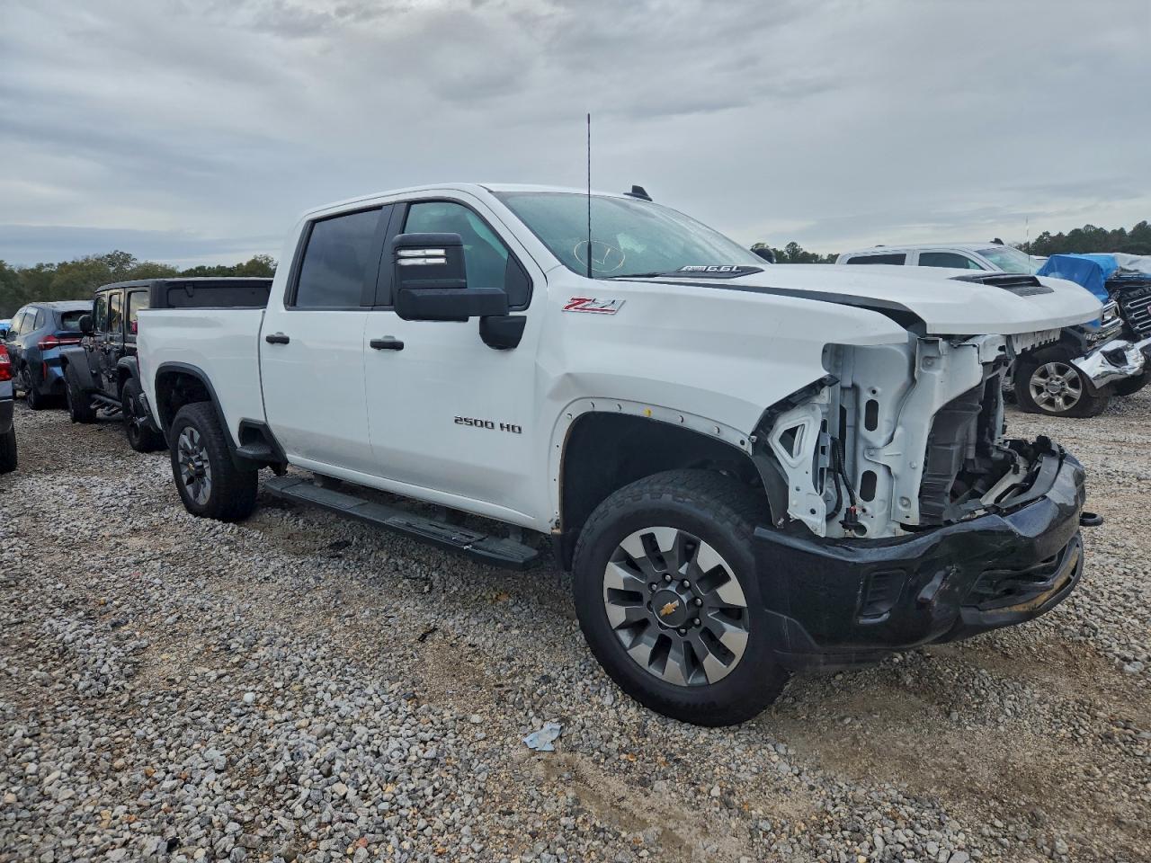 2025 CHEVROLET Silverado