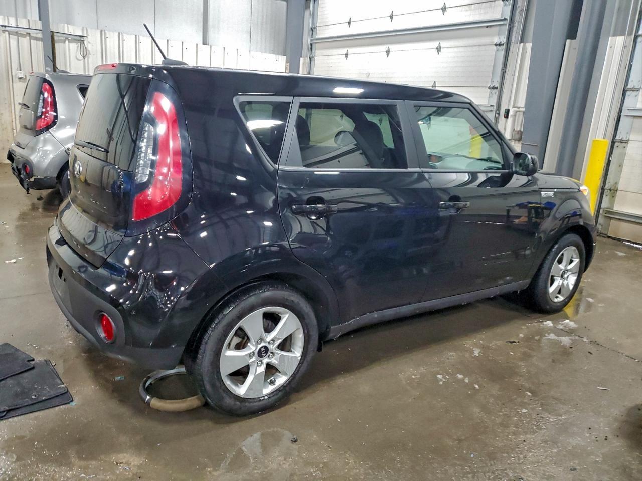 2017 KIA SOUL