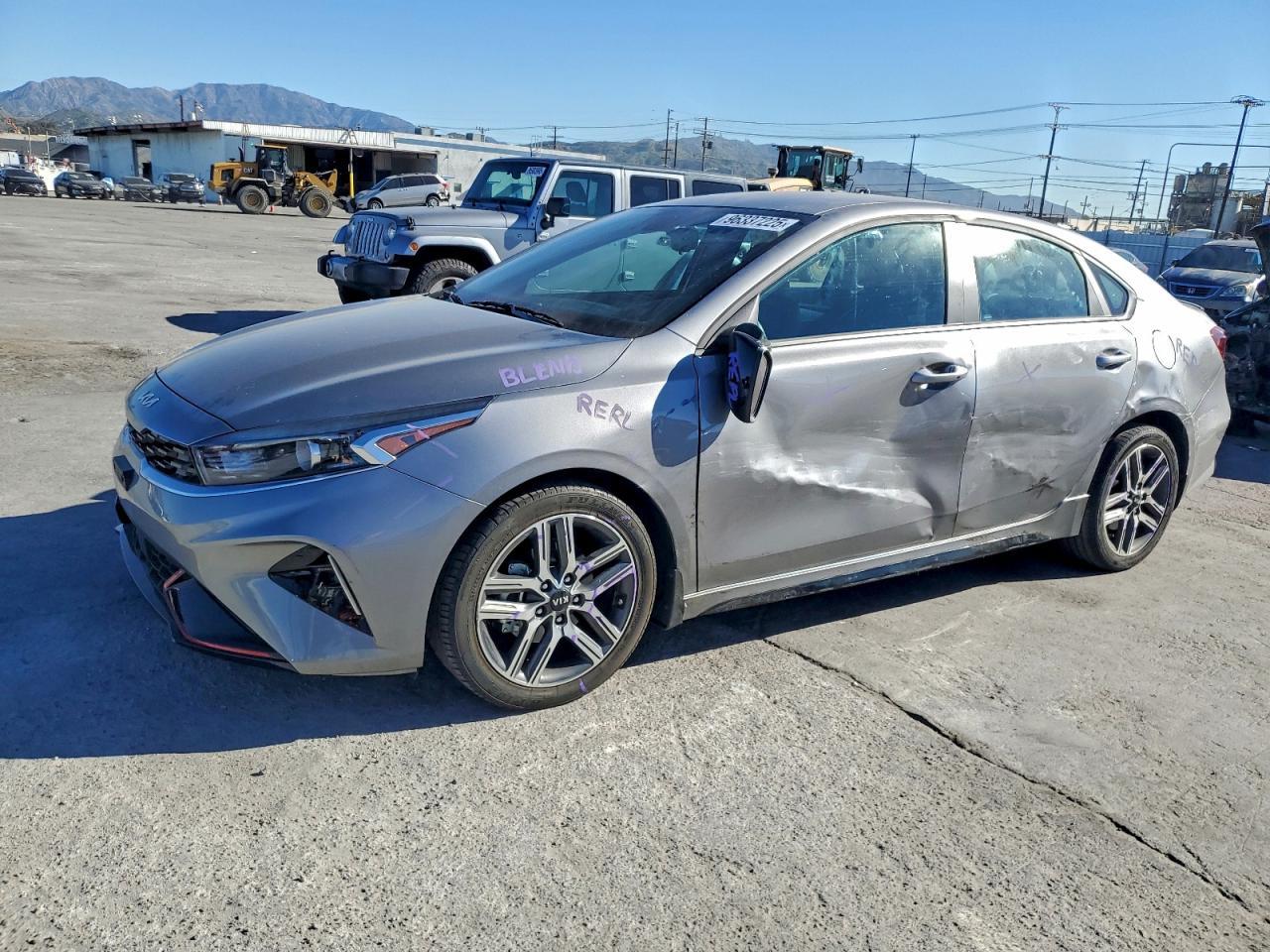 2024 KIA FORTE