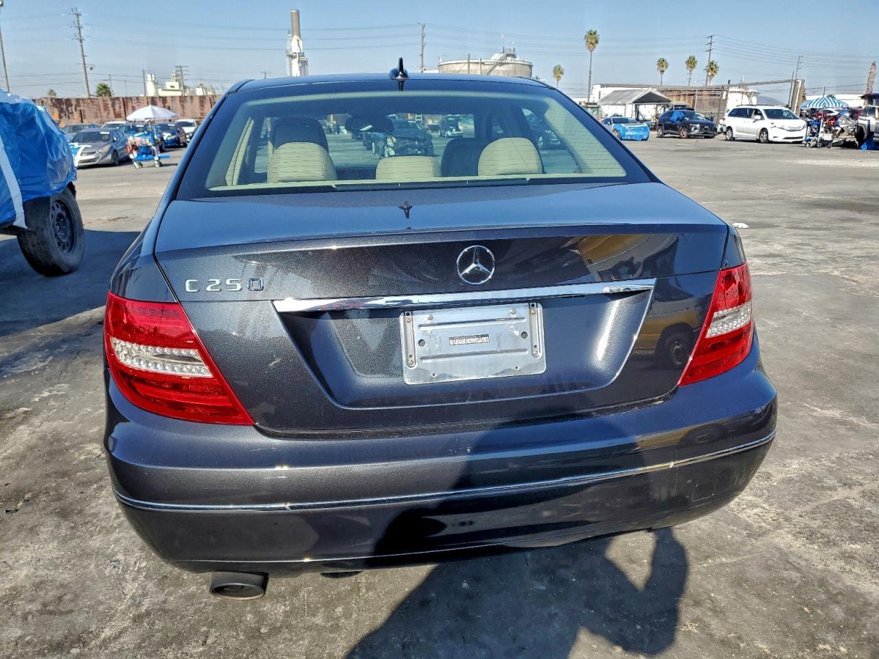 2012 MERCEDES-BENZ C-CLASS