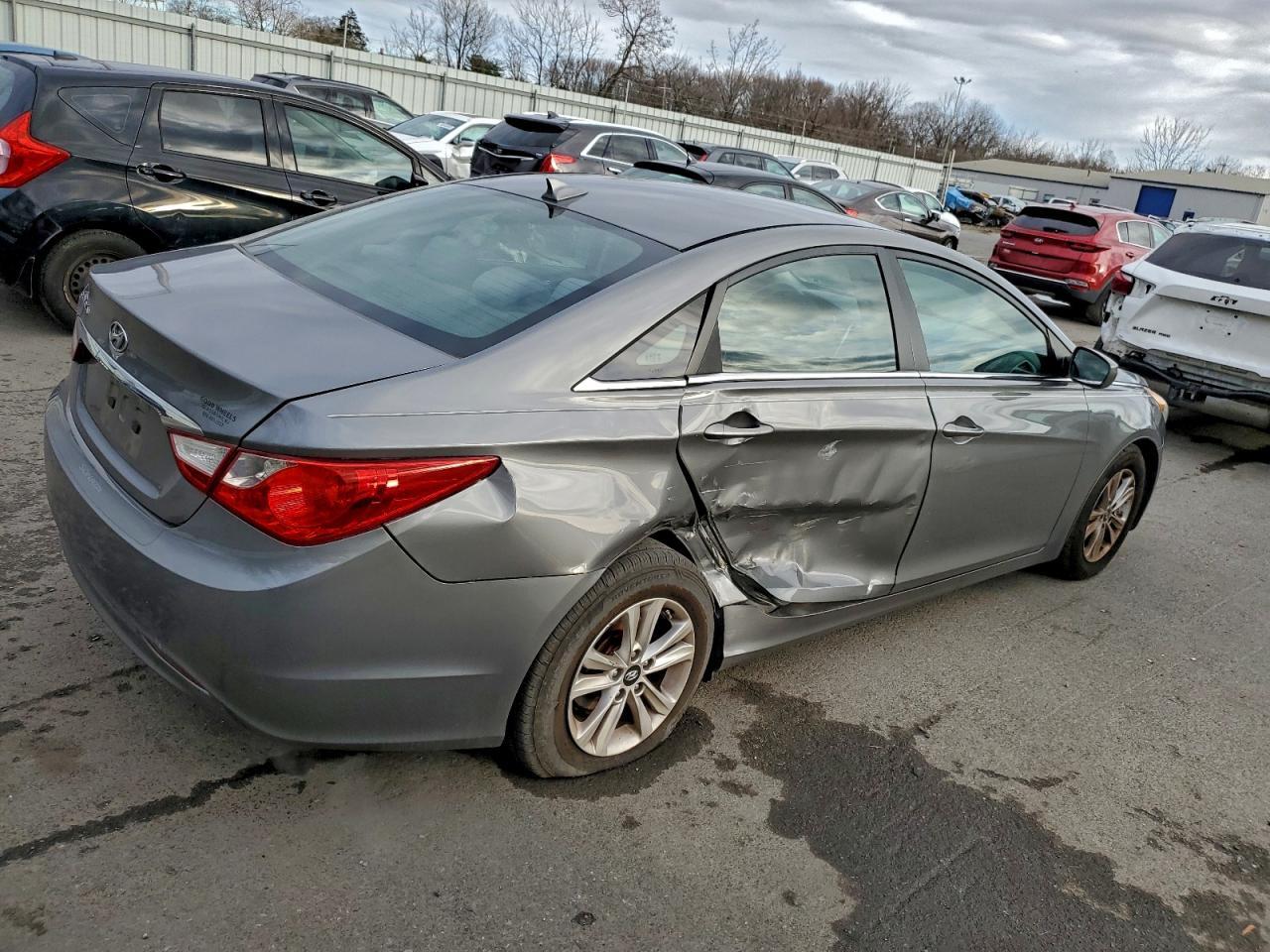 2013 HYUNDAI SONATA