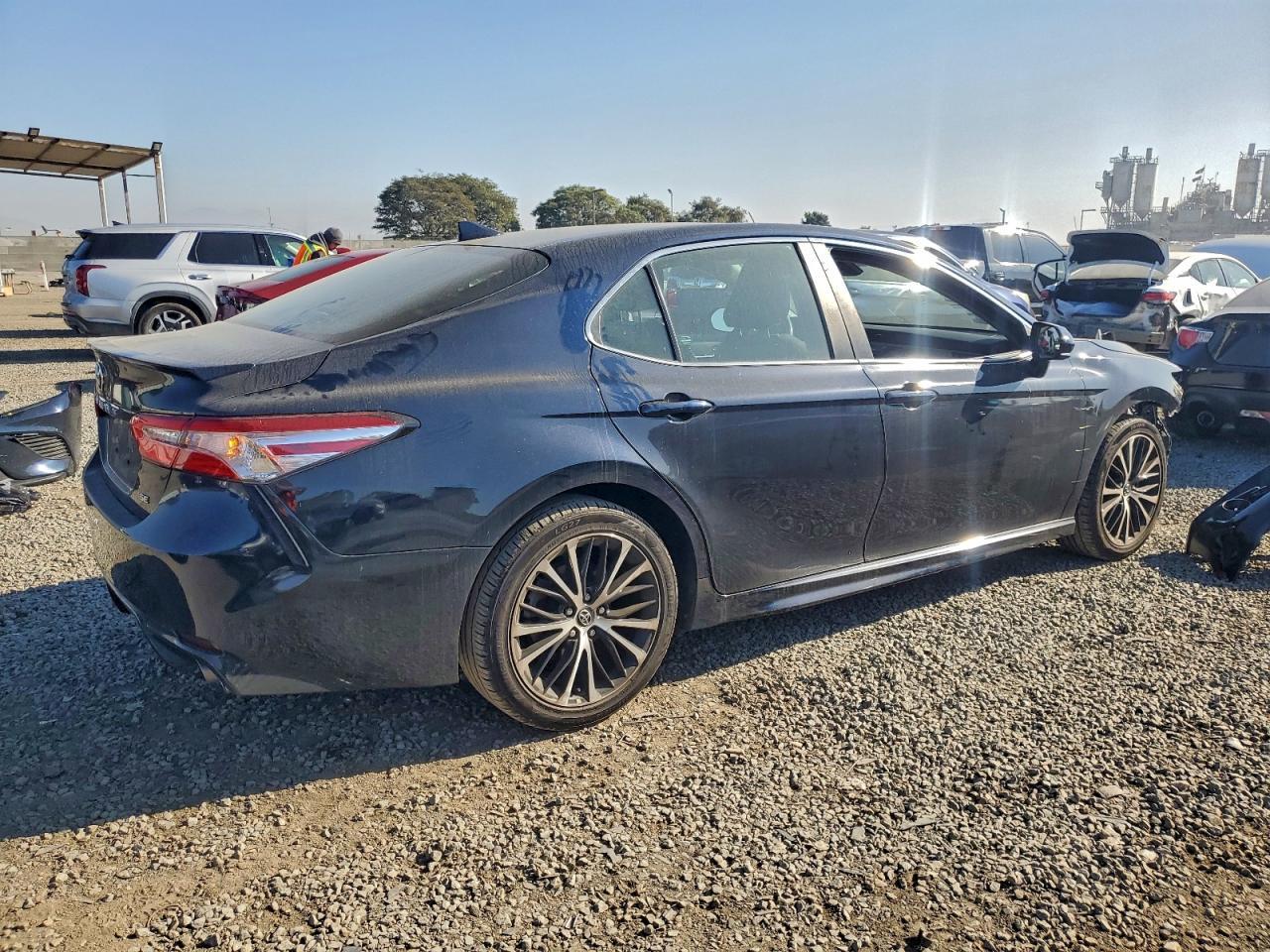 2020 TOYOTA CAMRY