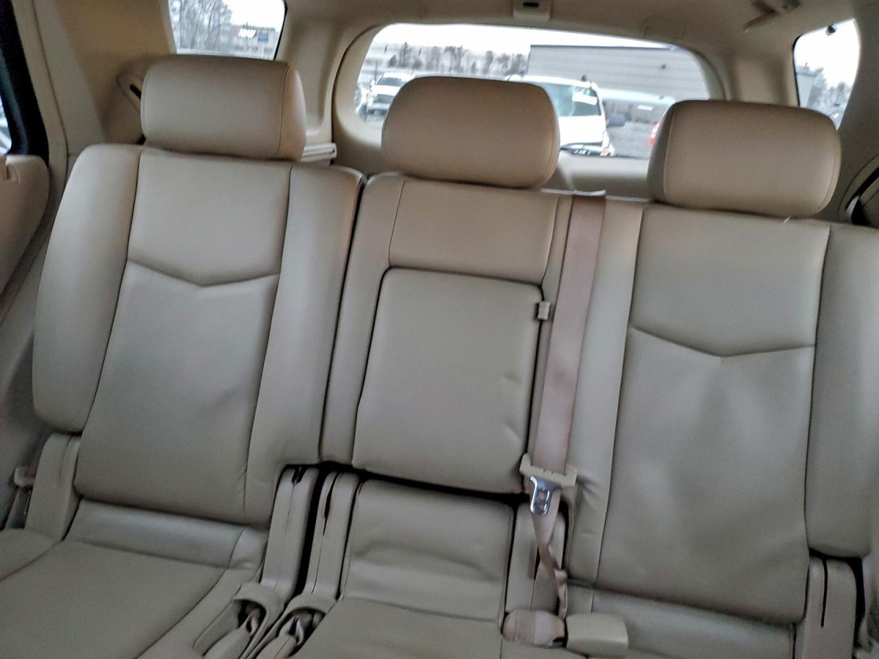 2004 CADILLAC SRX