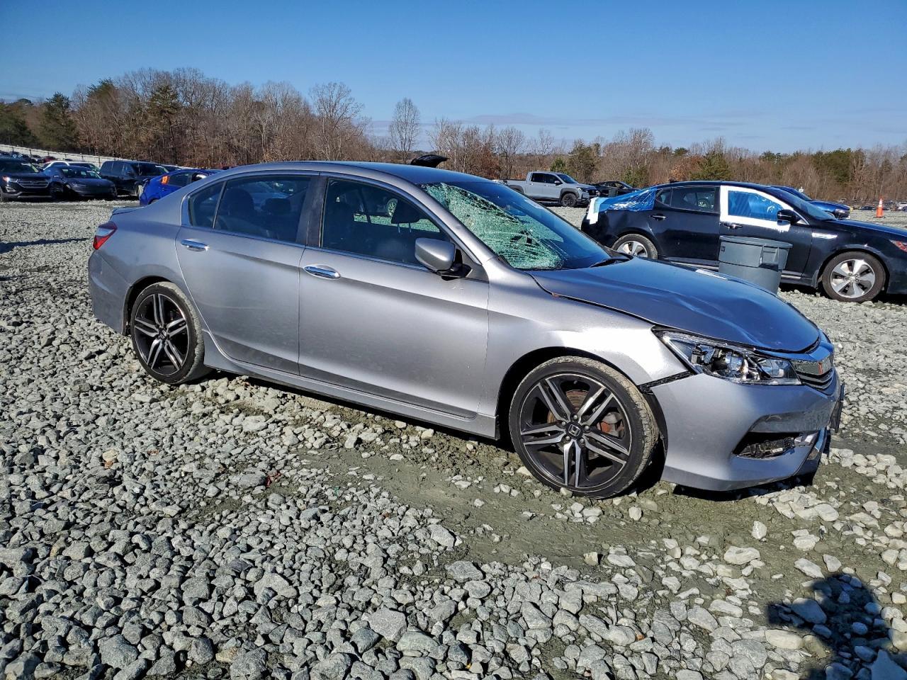2017 HONDA ACCORD