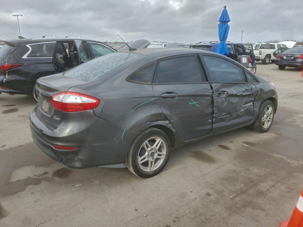 2018 FORD Fiesta