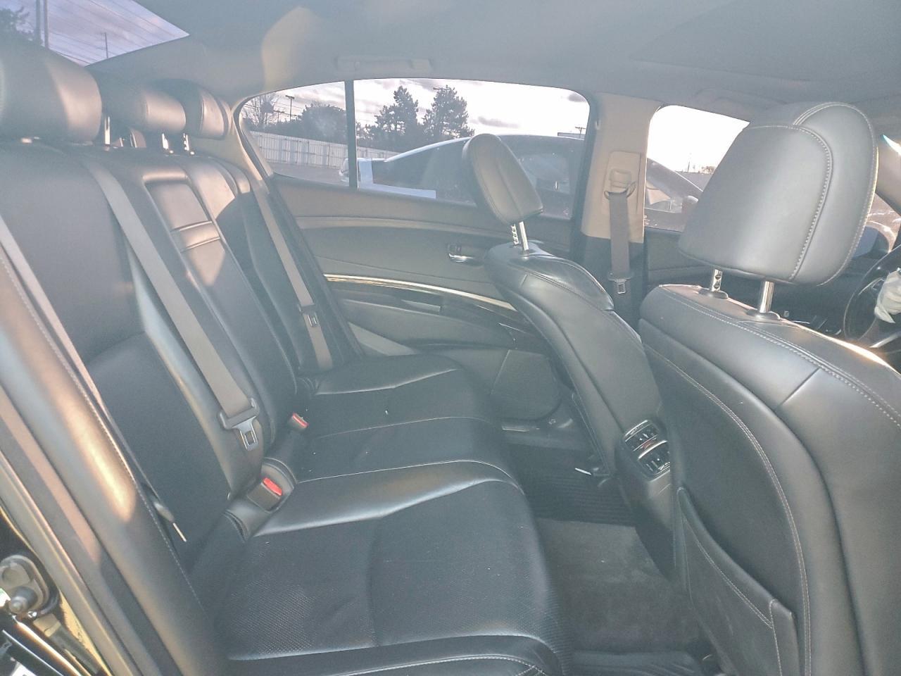 2015 ACURA RLX