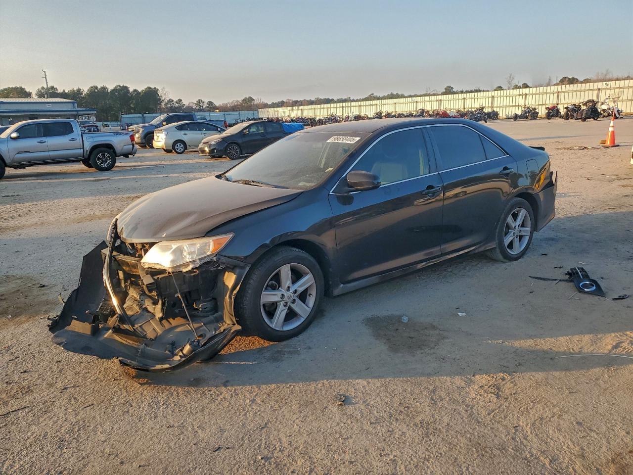 2013 TOYOTA CAMRY