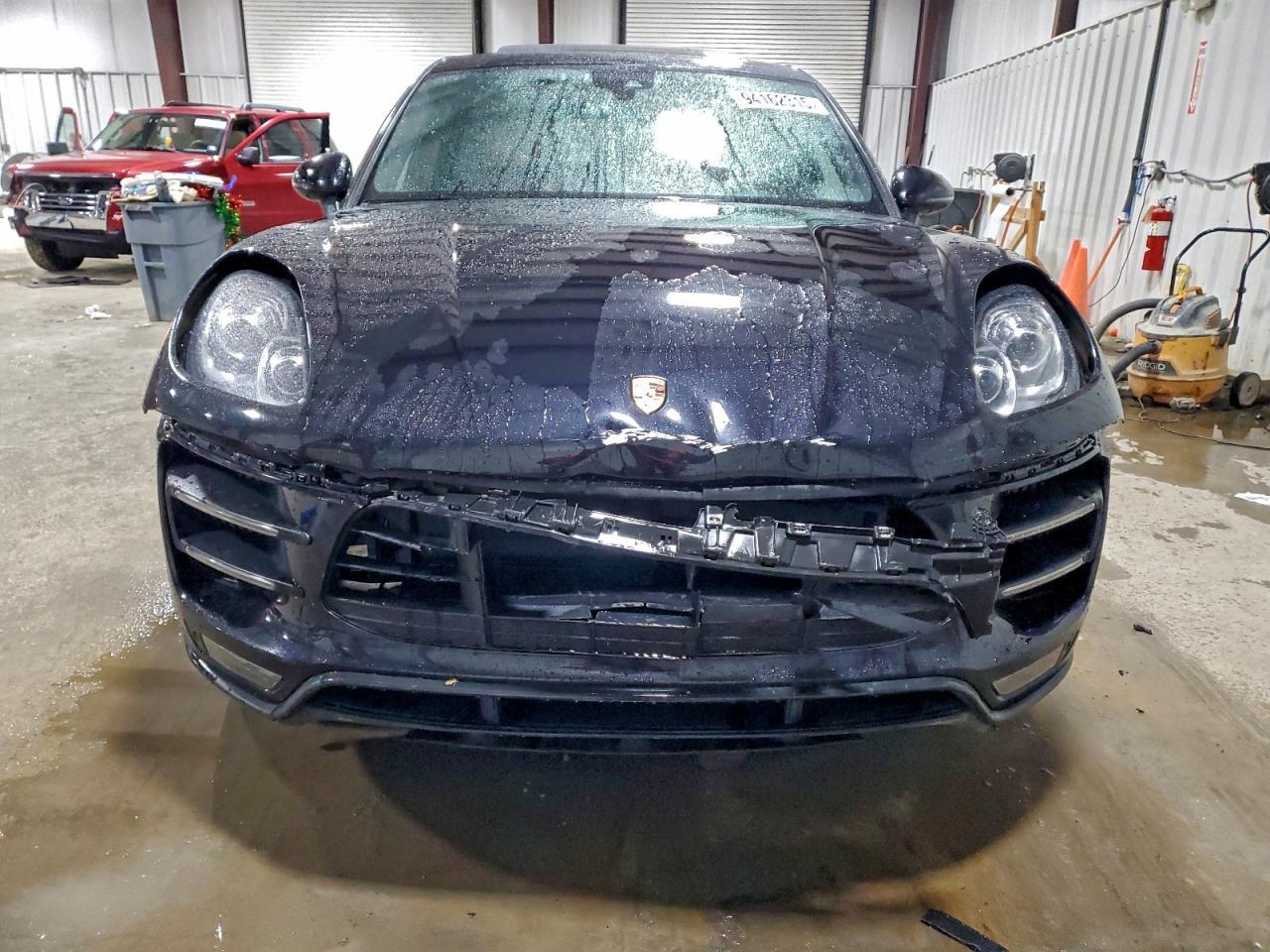2015 PORSCHE Macan