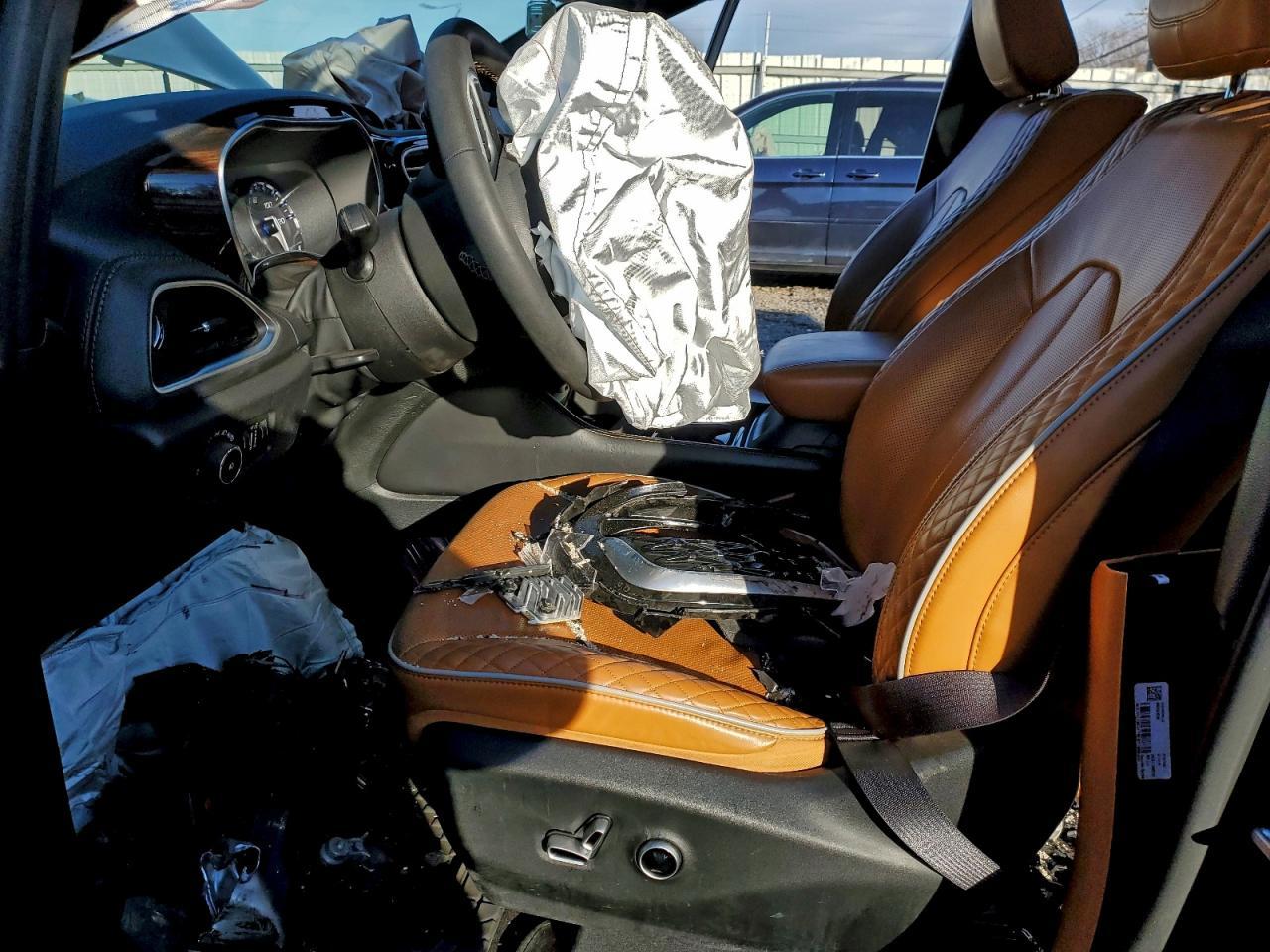 2022 CHRYSLER Pacifica