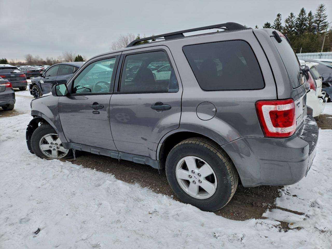 2010 FORD ESCAPE