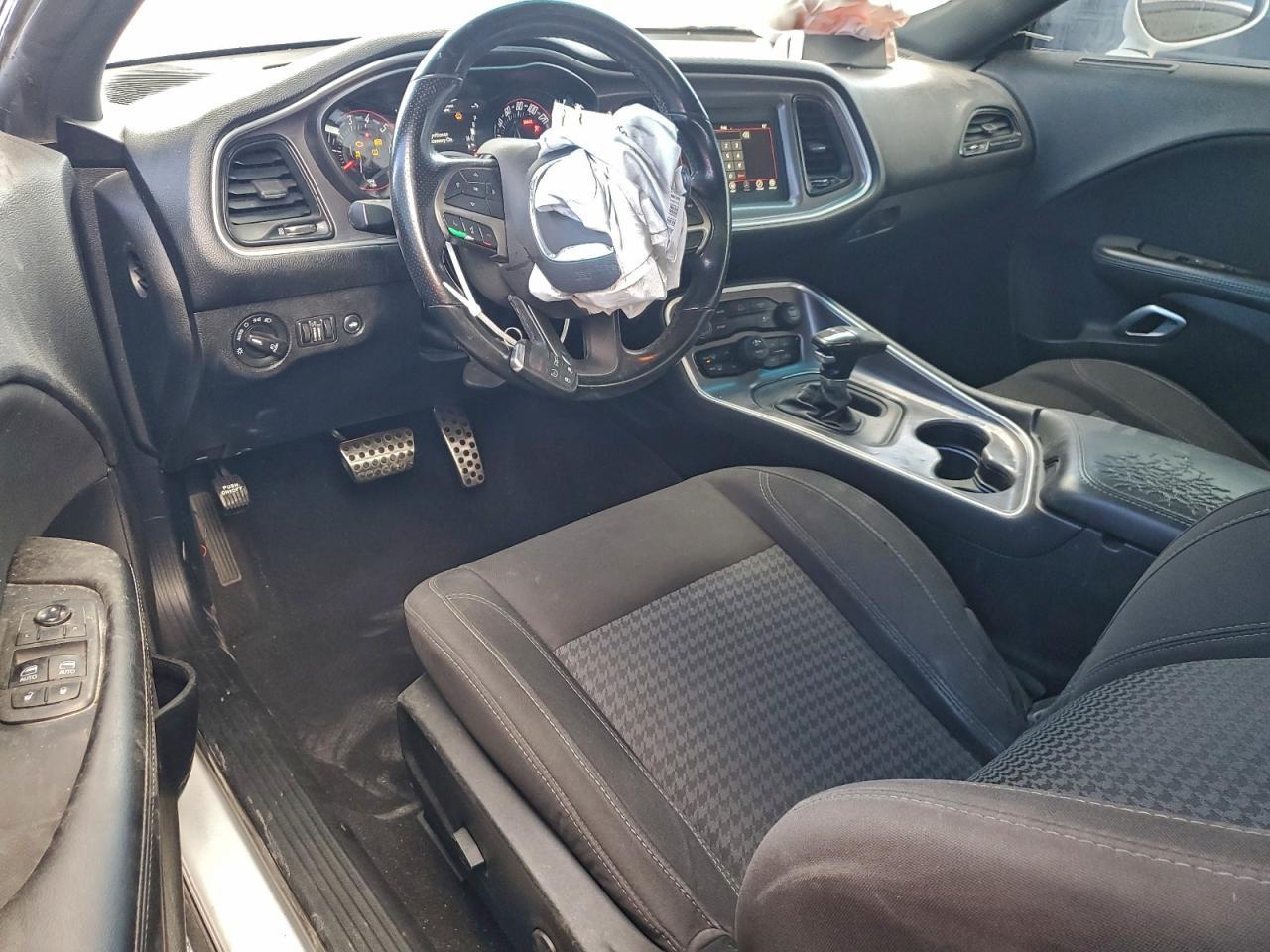 2019 DODGE Challenger