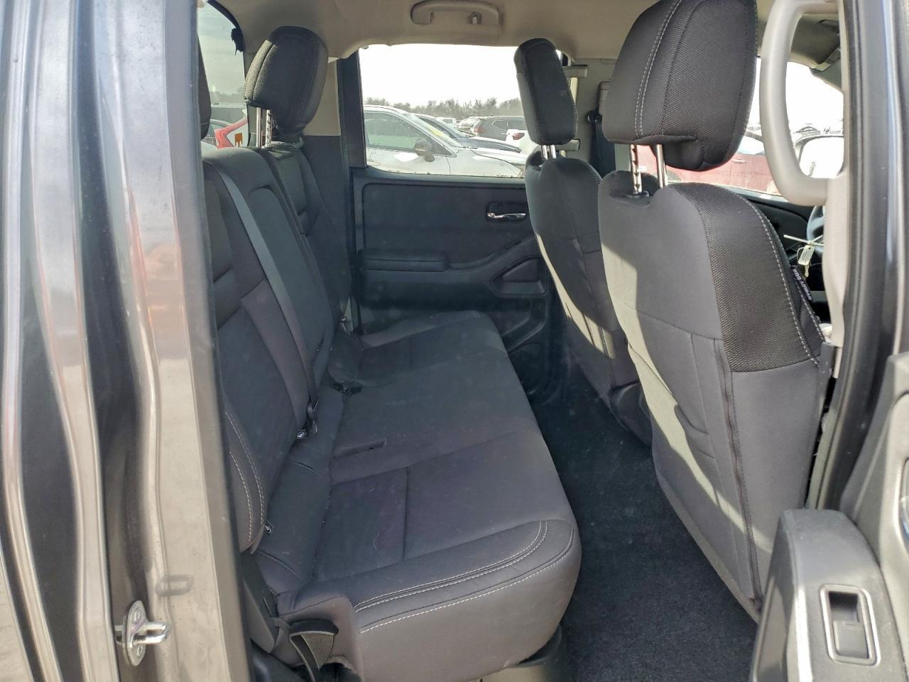 2024 NISSAN Frontier