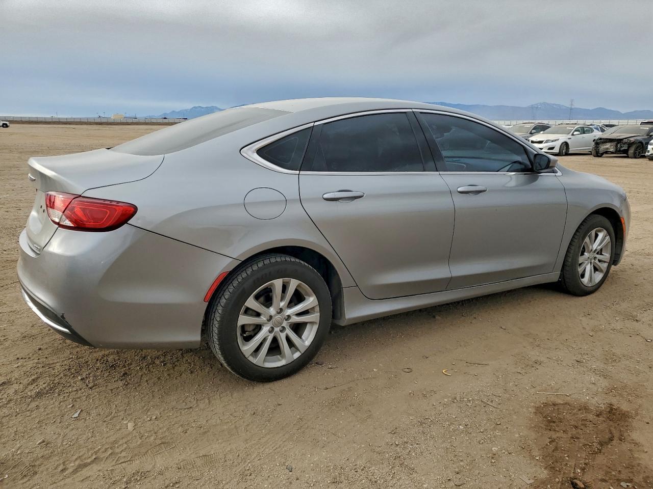 2015 CHRYSLER 200