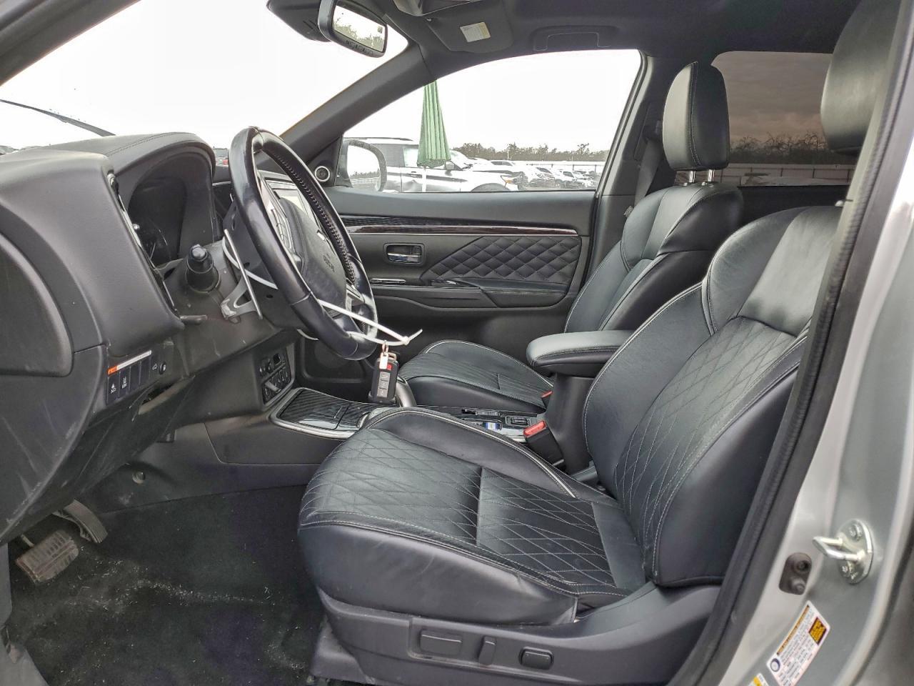 2022 MITSUBISHI outlander