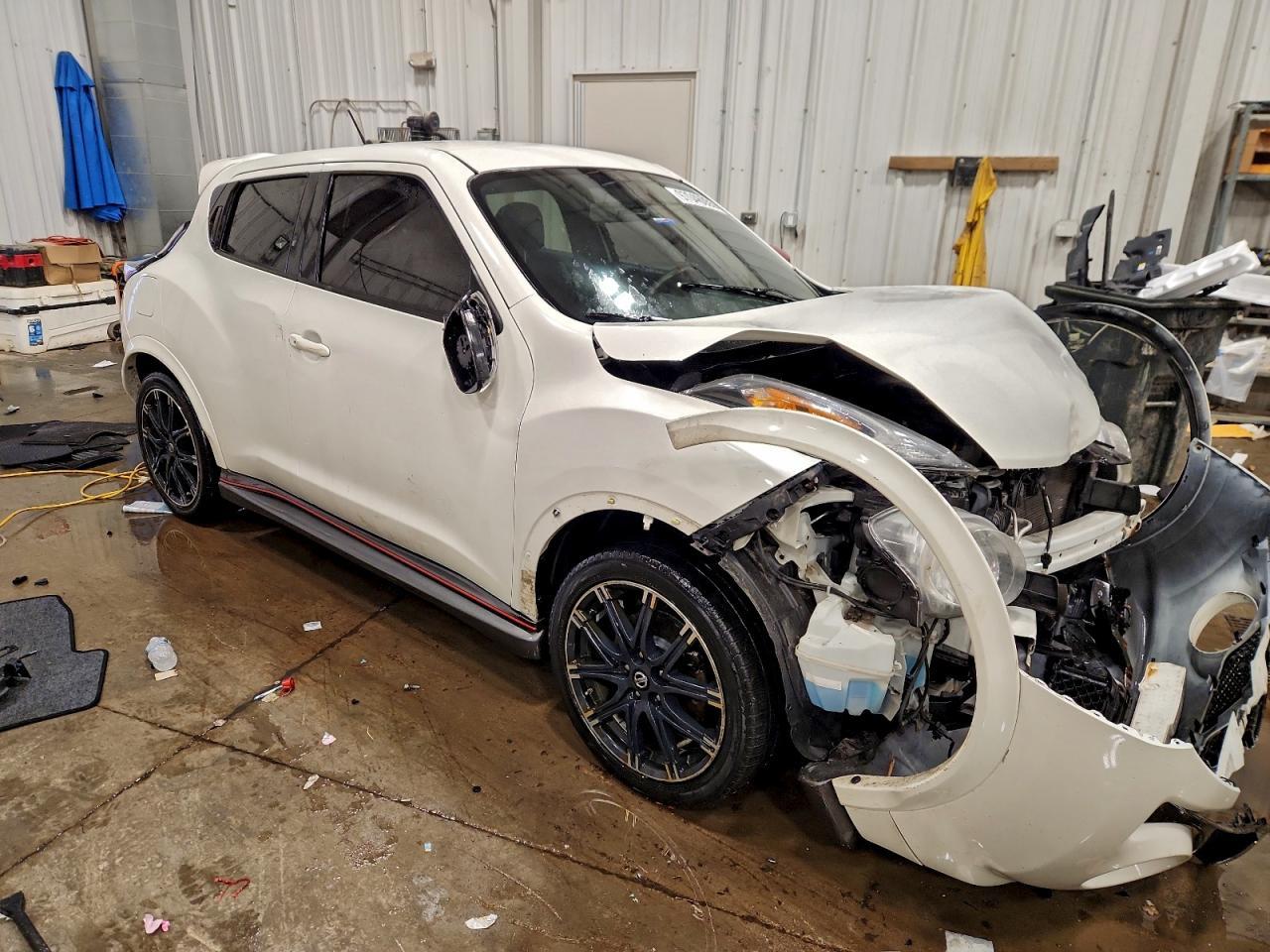 2015 NISSAN Juke