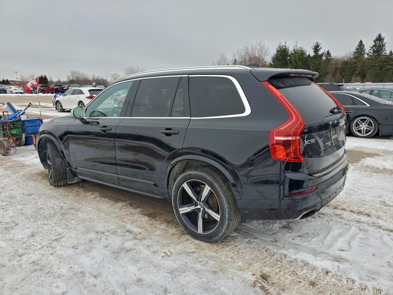 2017 VOLVO XC90
