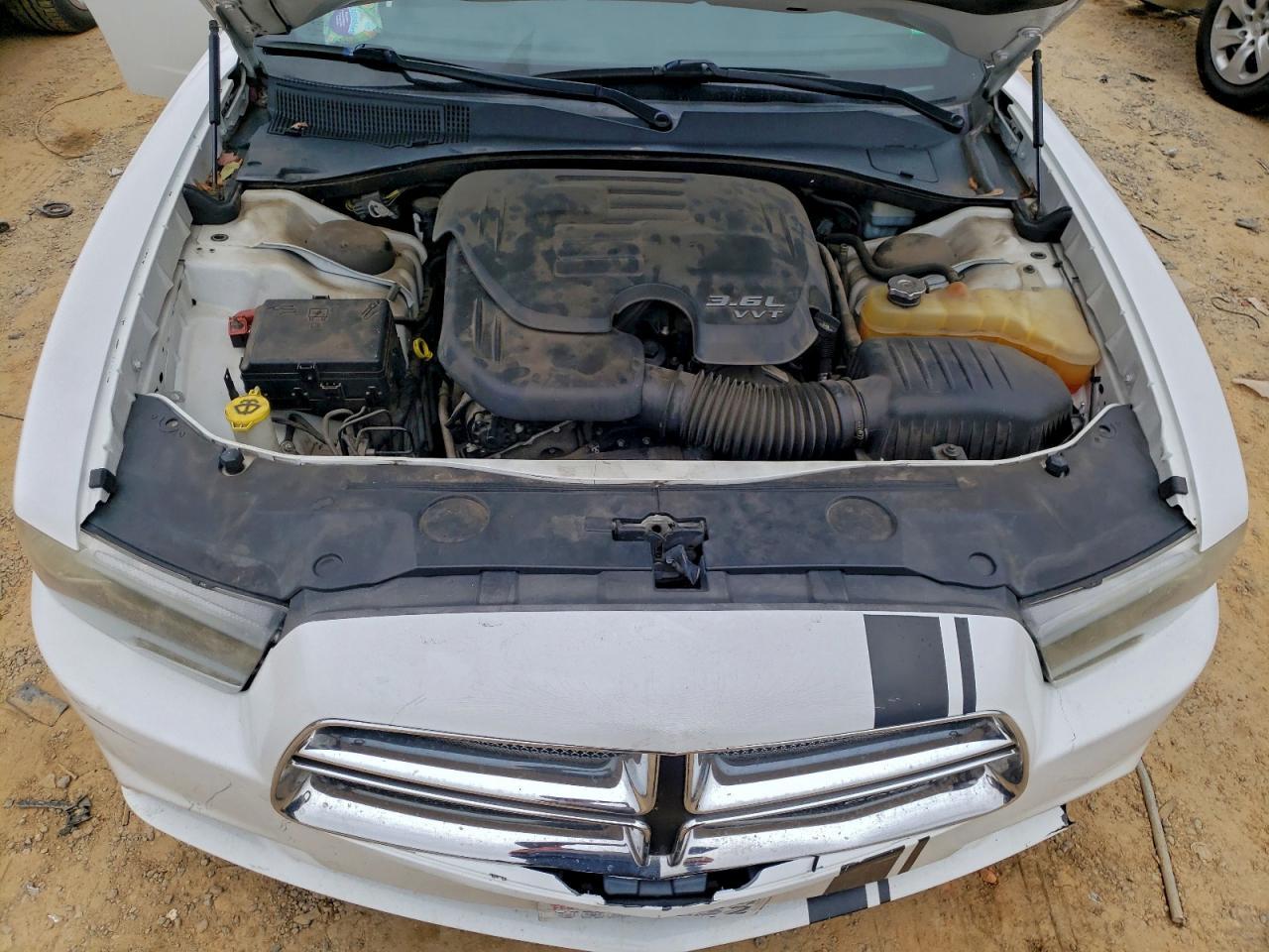 2011 DODGE CHARGER