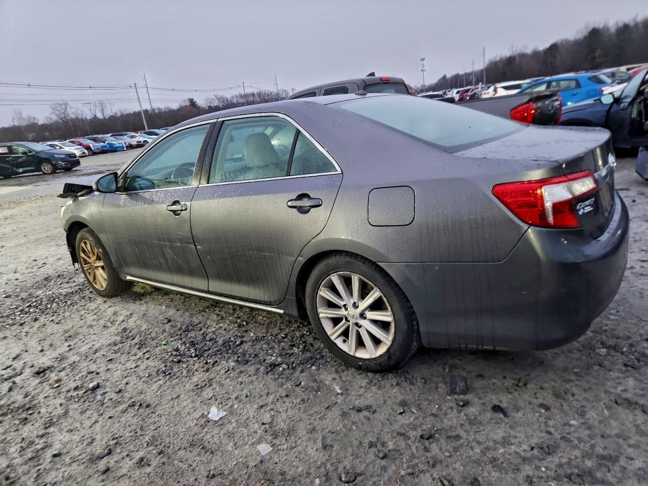 2014 TOYOTA CAMRY