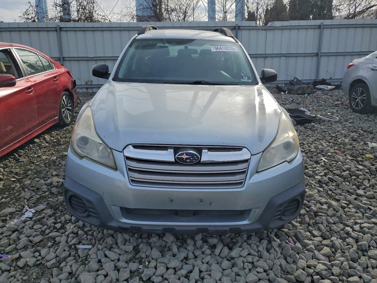 2013 SUBARU Outback