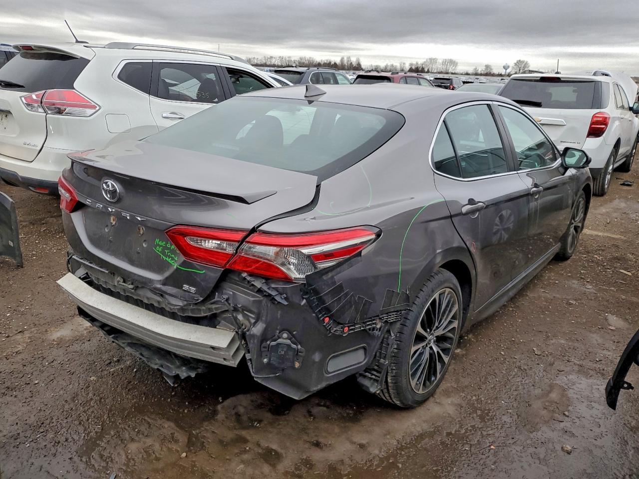 2018 TOYOTA CAMRY
