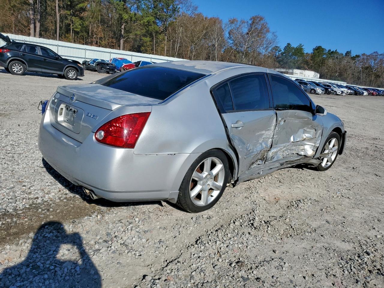 2005 NISSAN Maxima