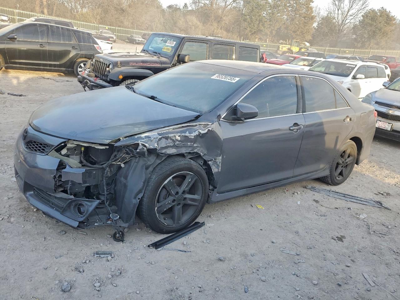 2013 TOYOTA CAMRY