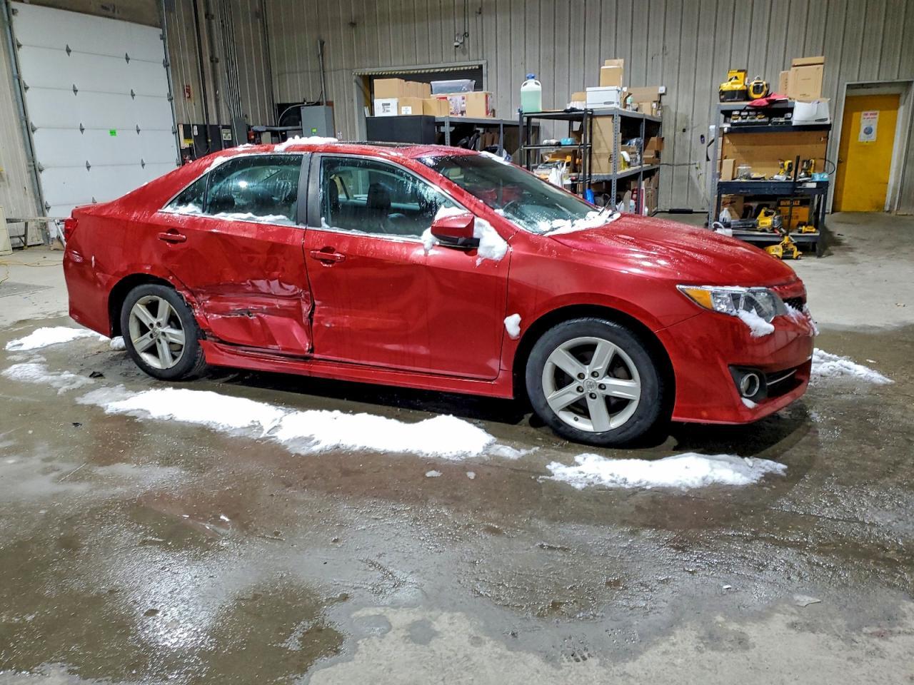 2013 TOYOTA CAMRY