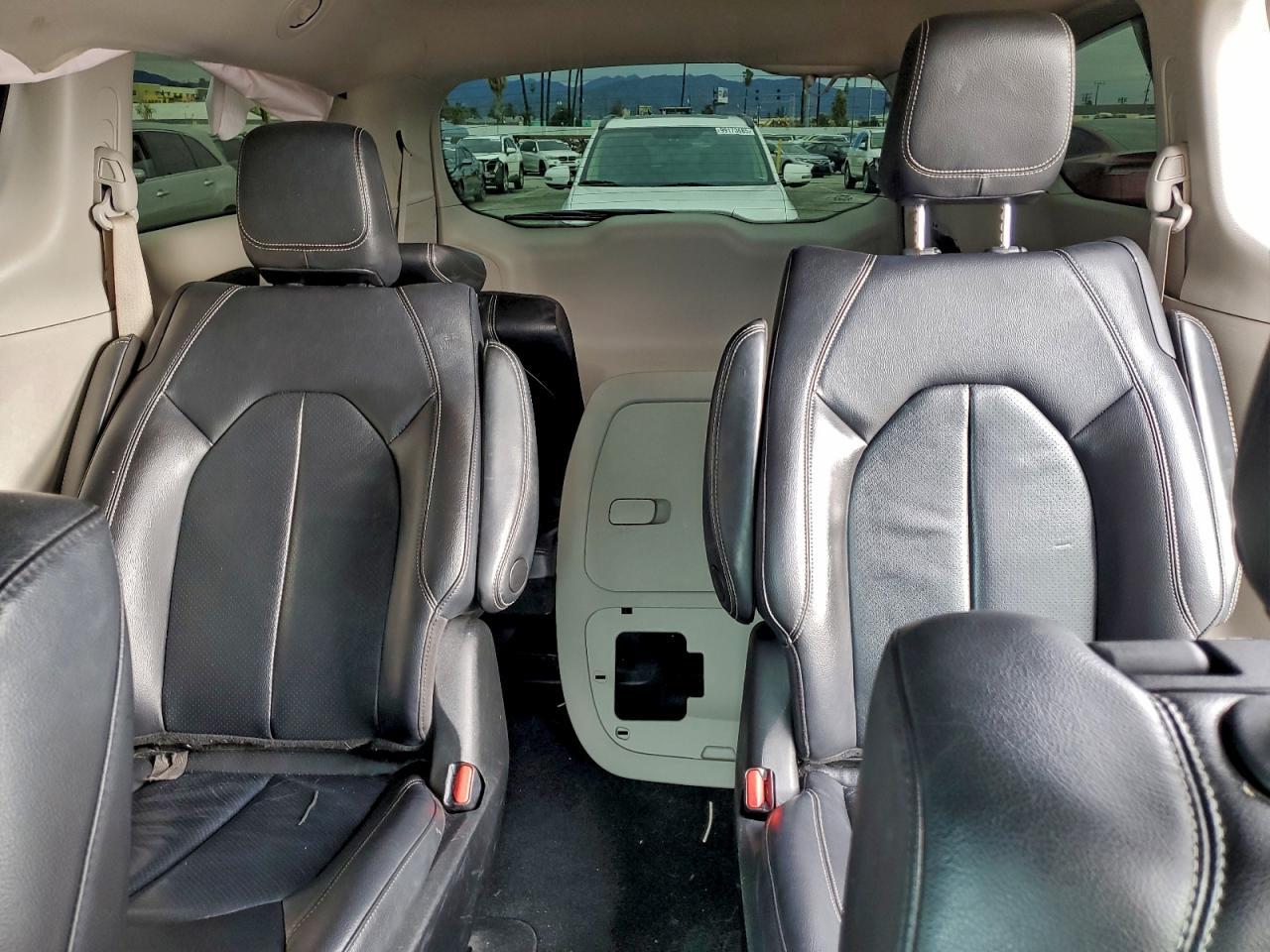 2022 CHRYSLER Pacifica