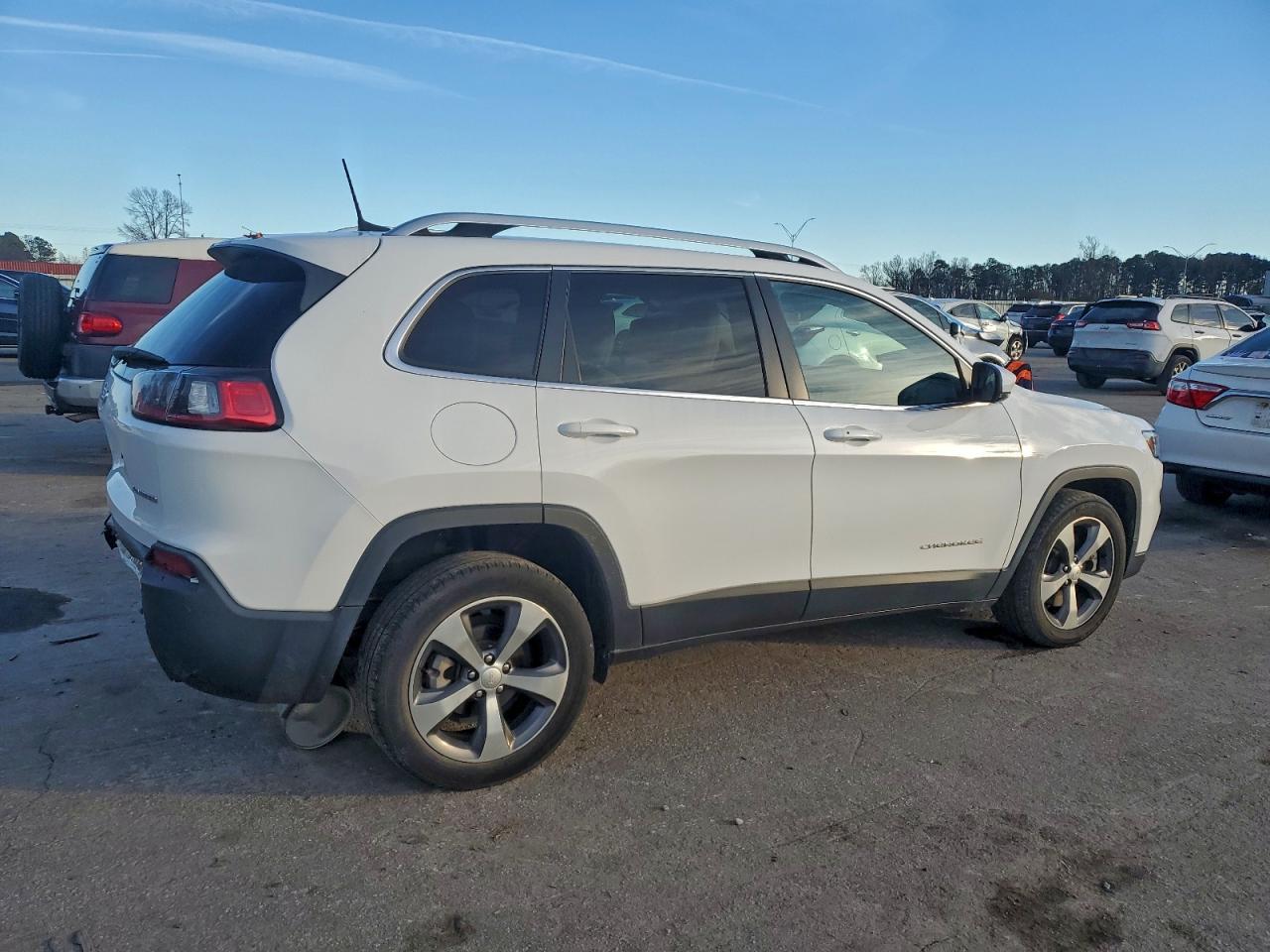 2020 JEEP CHEROKEE
