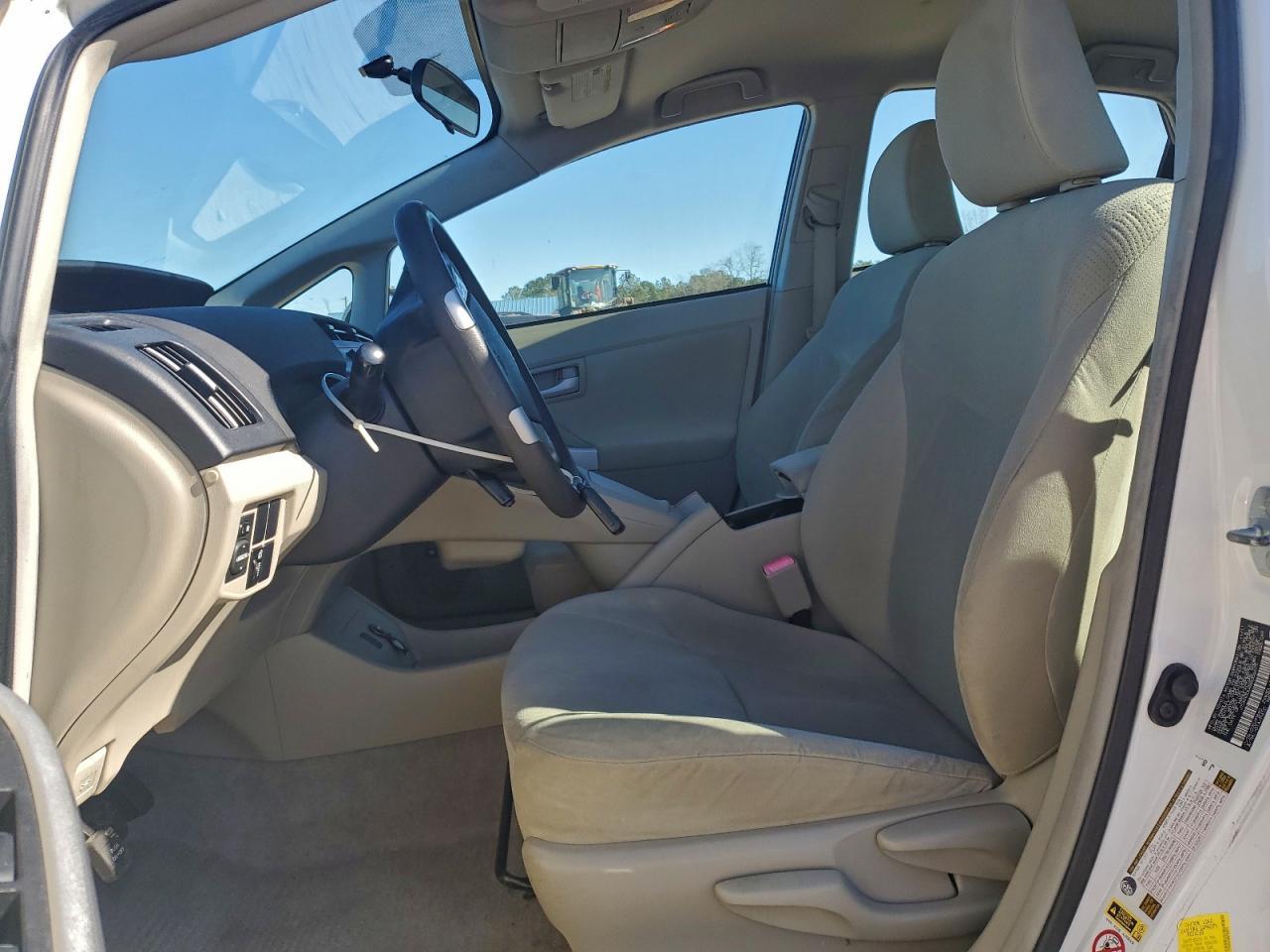 2011 TOYOTA PRIUS