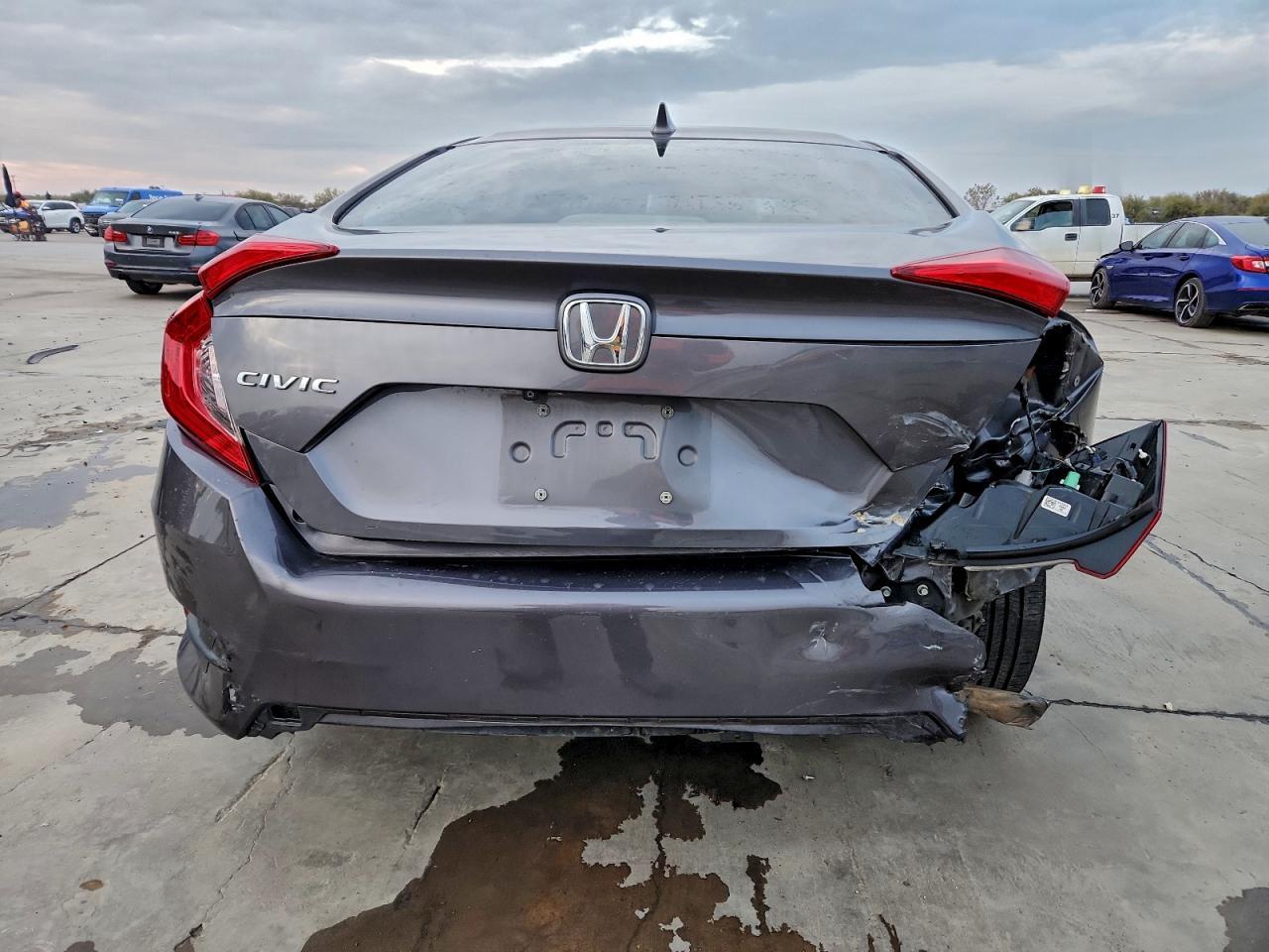 2018 HONDA CIVIC
