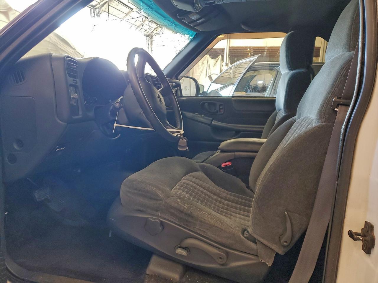 2000 CHEVROLET BLAZER