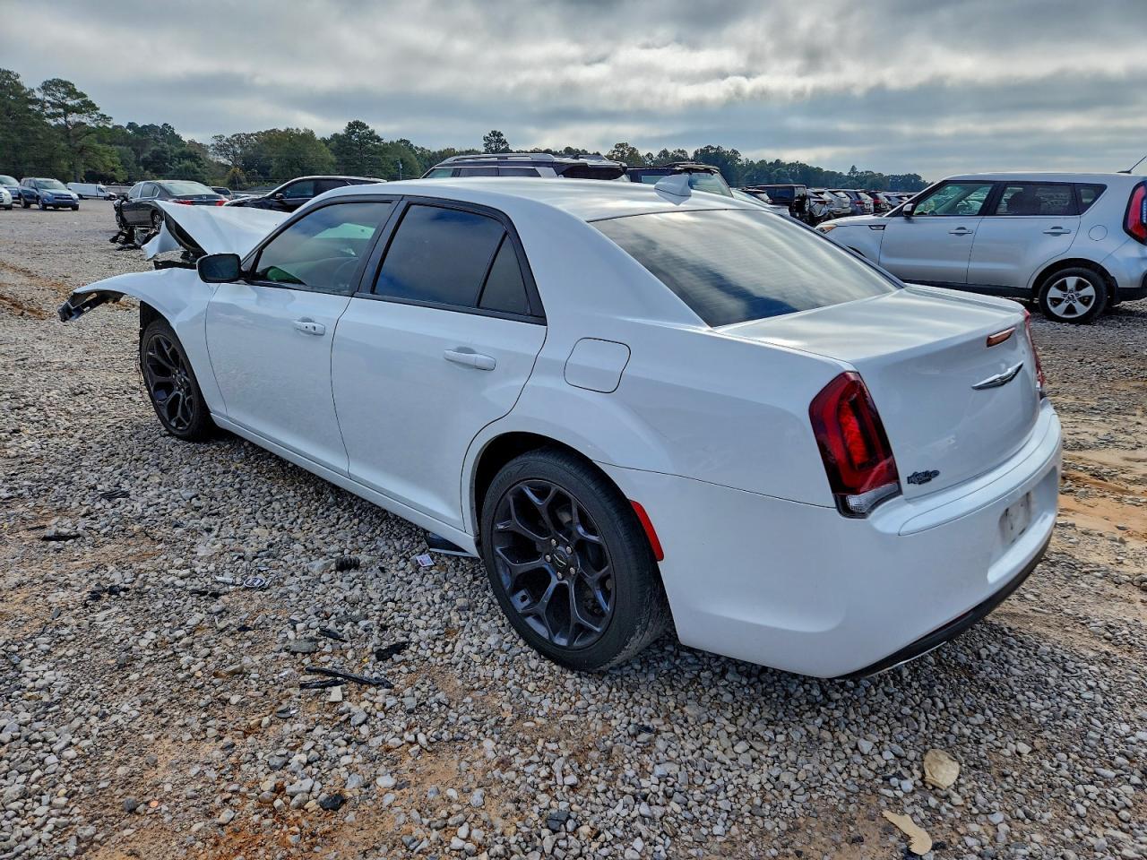 2019 CHRYSLER 300