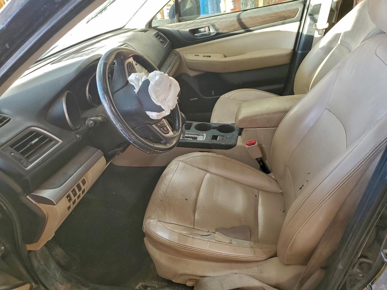 2016 SUBARU Legacy