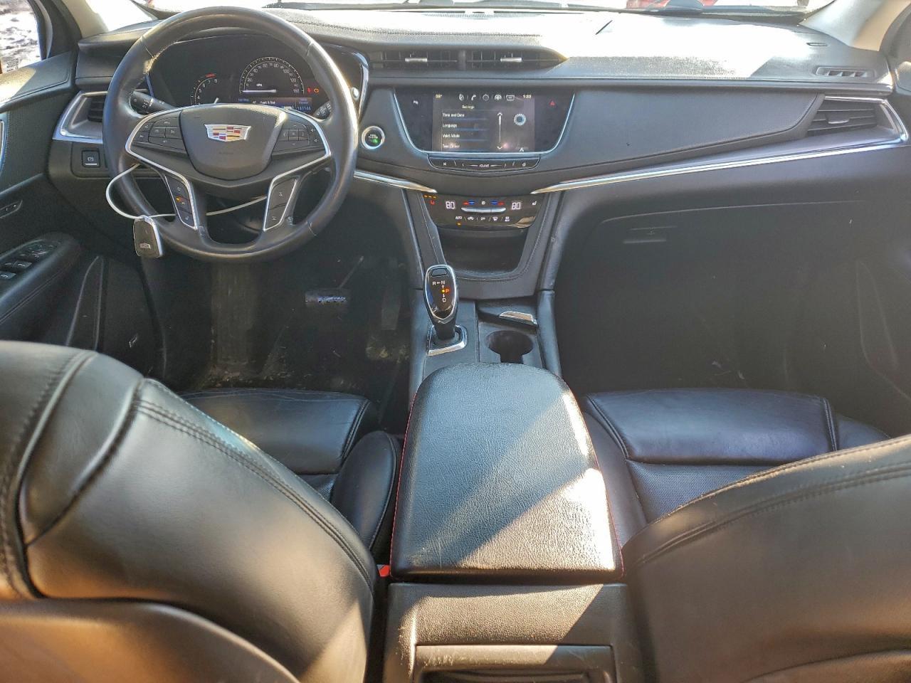 2017 CADILLAC XT5