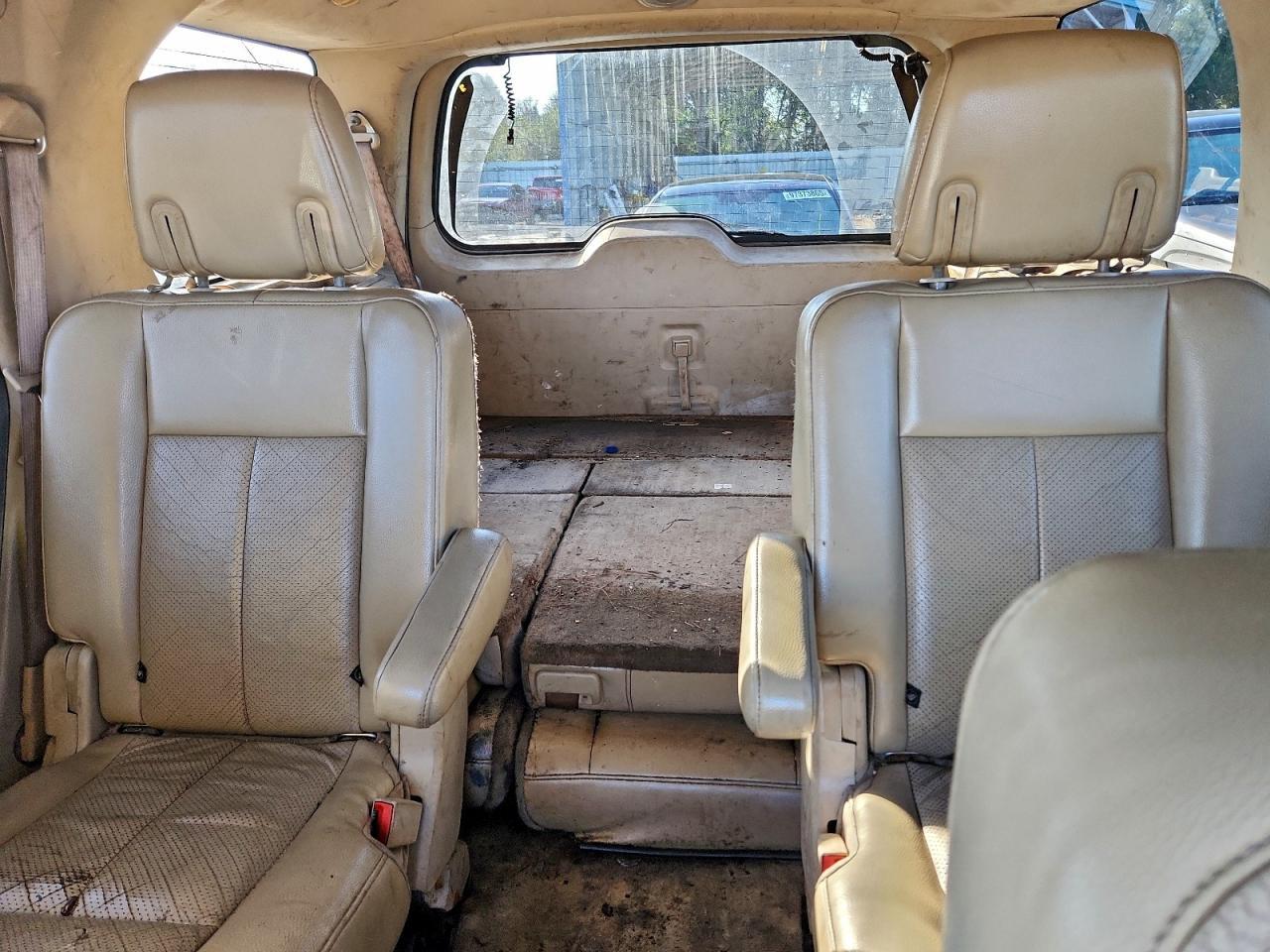 2011 FORD Expedition