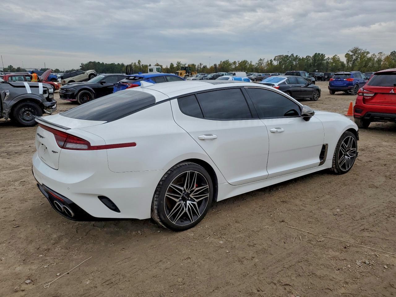 2022 KIA Stinger
