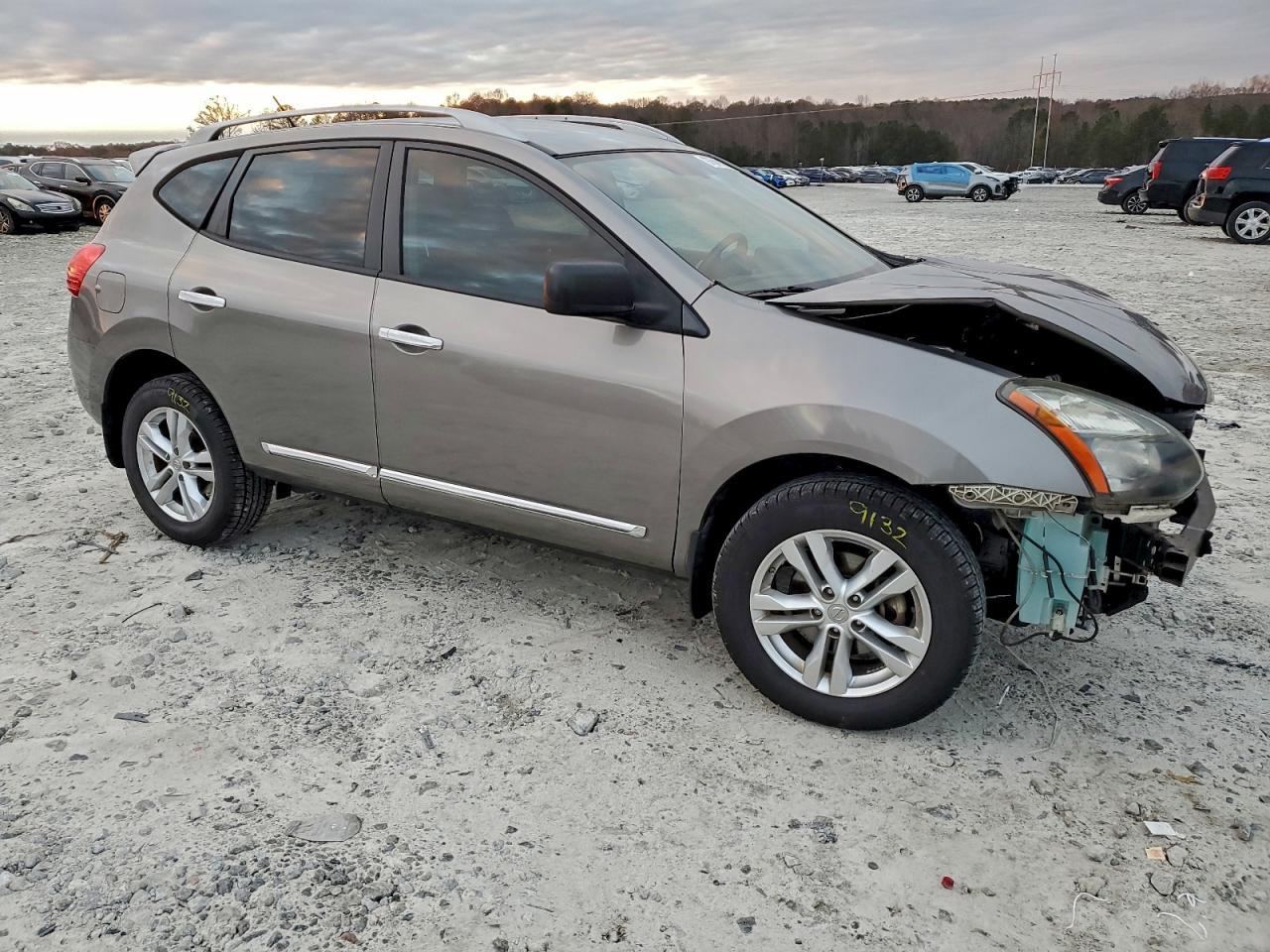 2015 NISSAN ROGUE