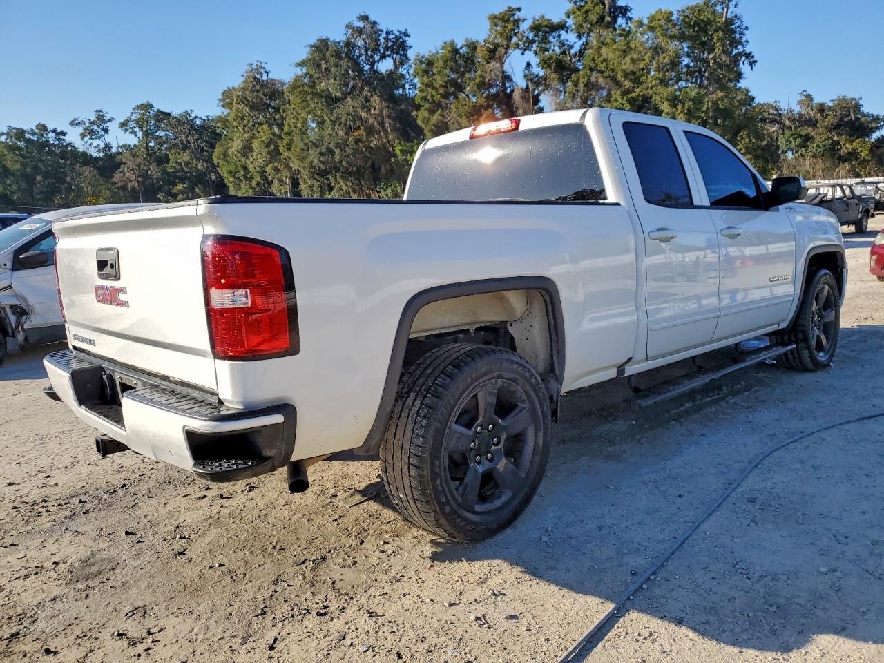 2018 GMC Sierra
