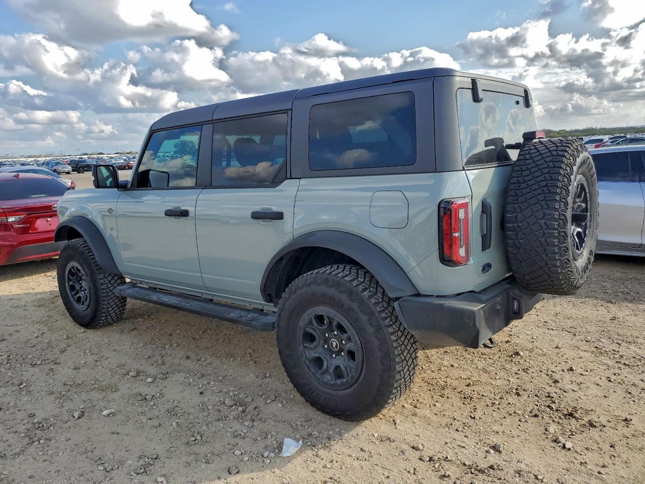 2024 FORD Bronco