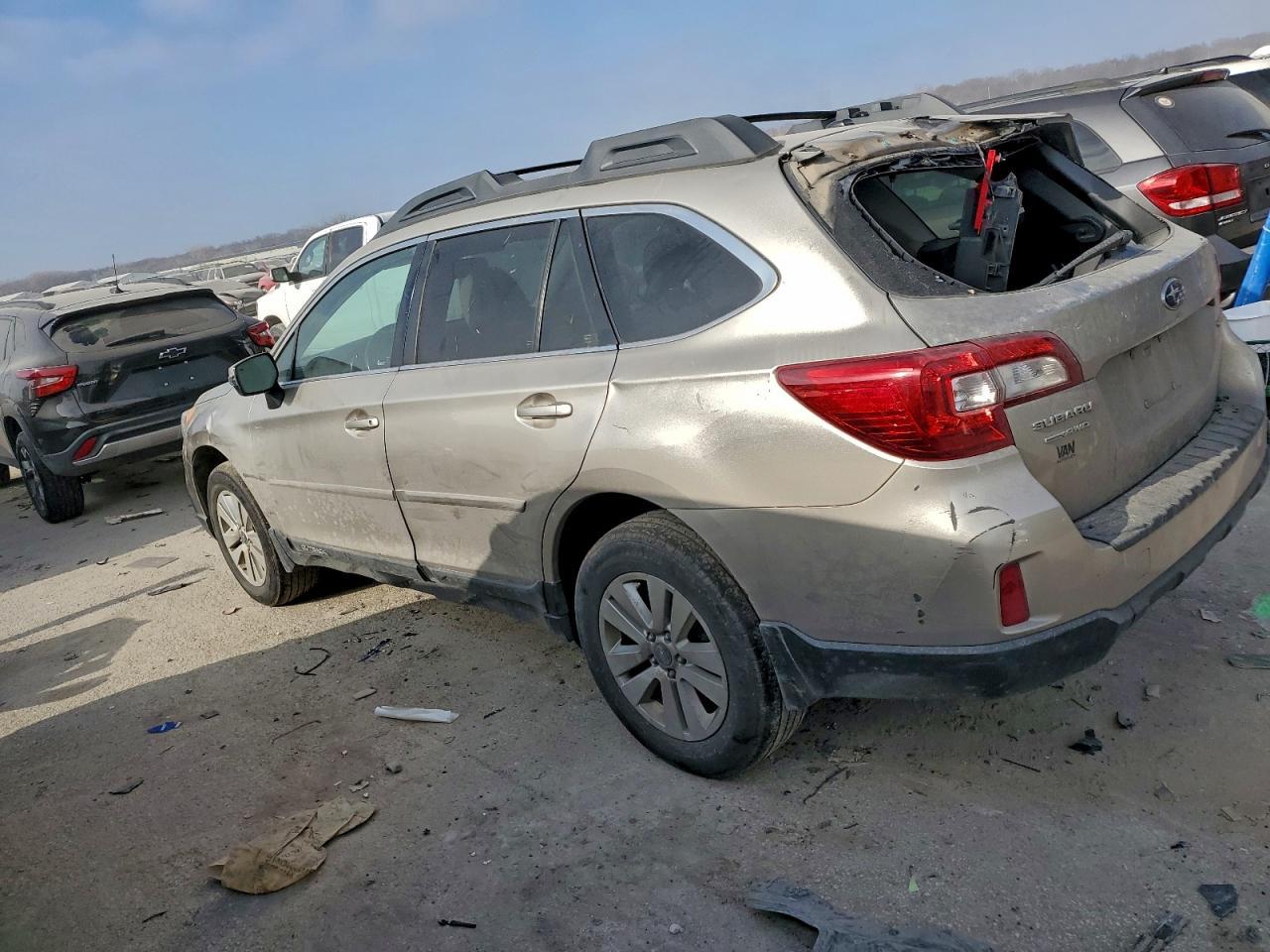 2015 SUBARU Outback