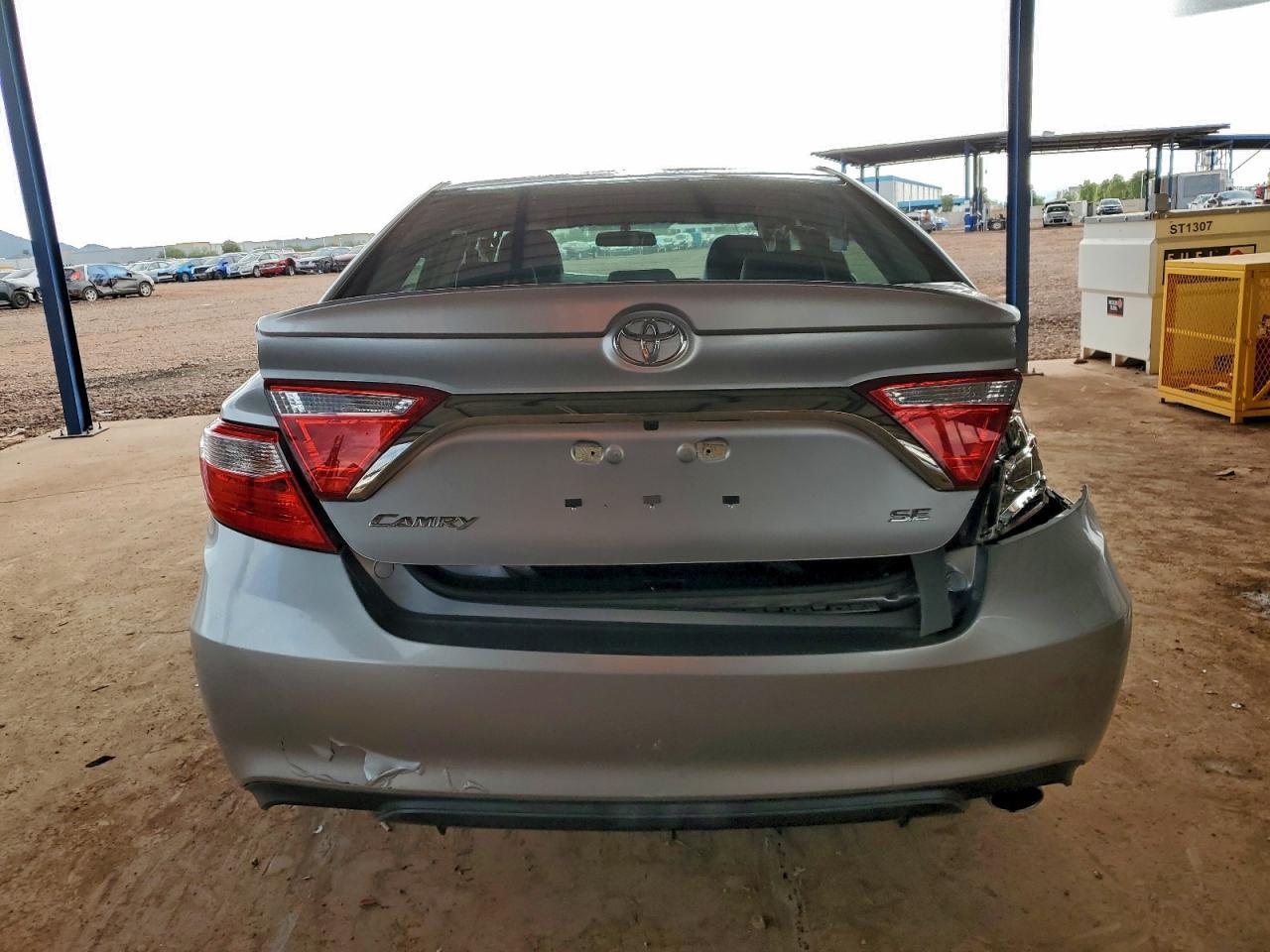 2017 TOYOTA CAMRY
