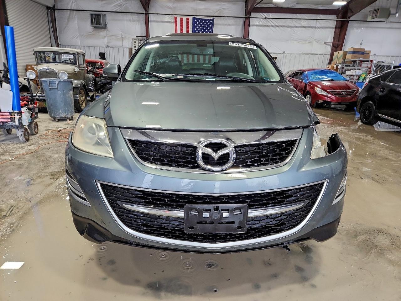 2011 MAZDA CX-9