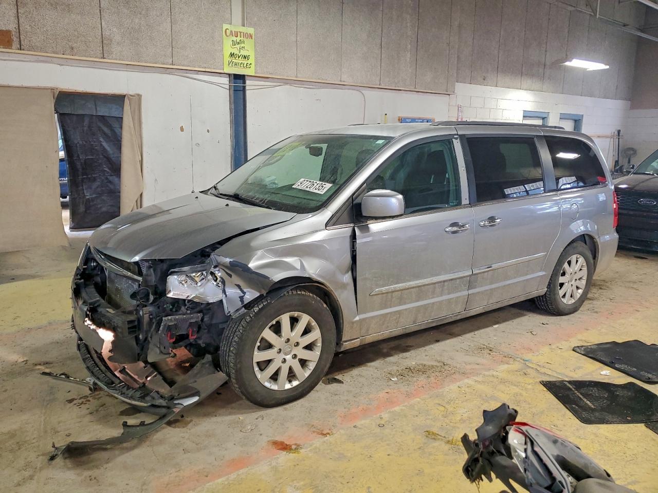 2016 CHRYSLER Town & Country