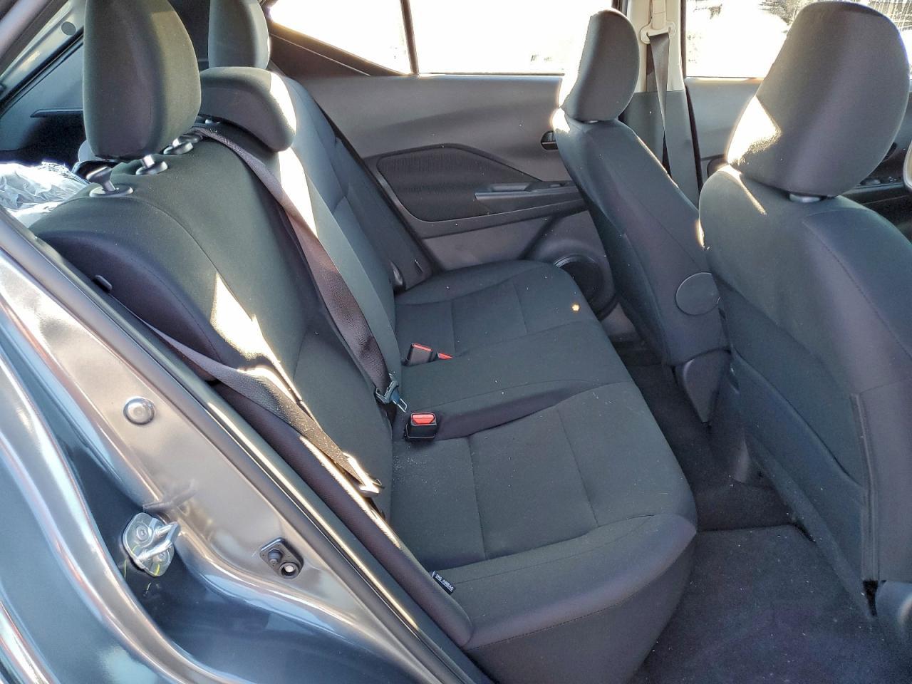 2025 NISSAN KICKS