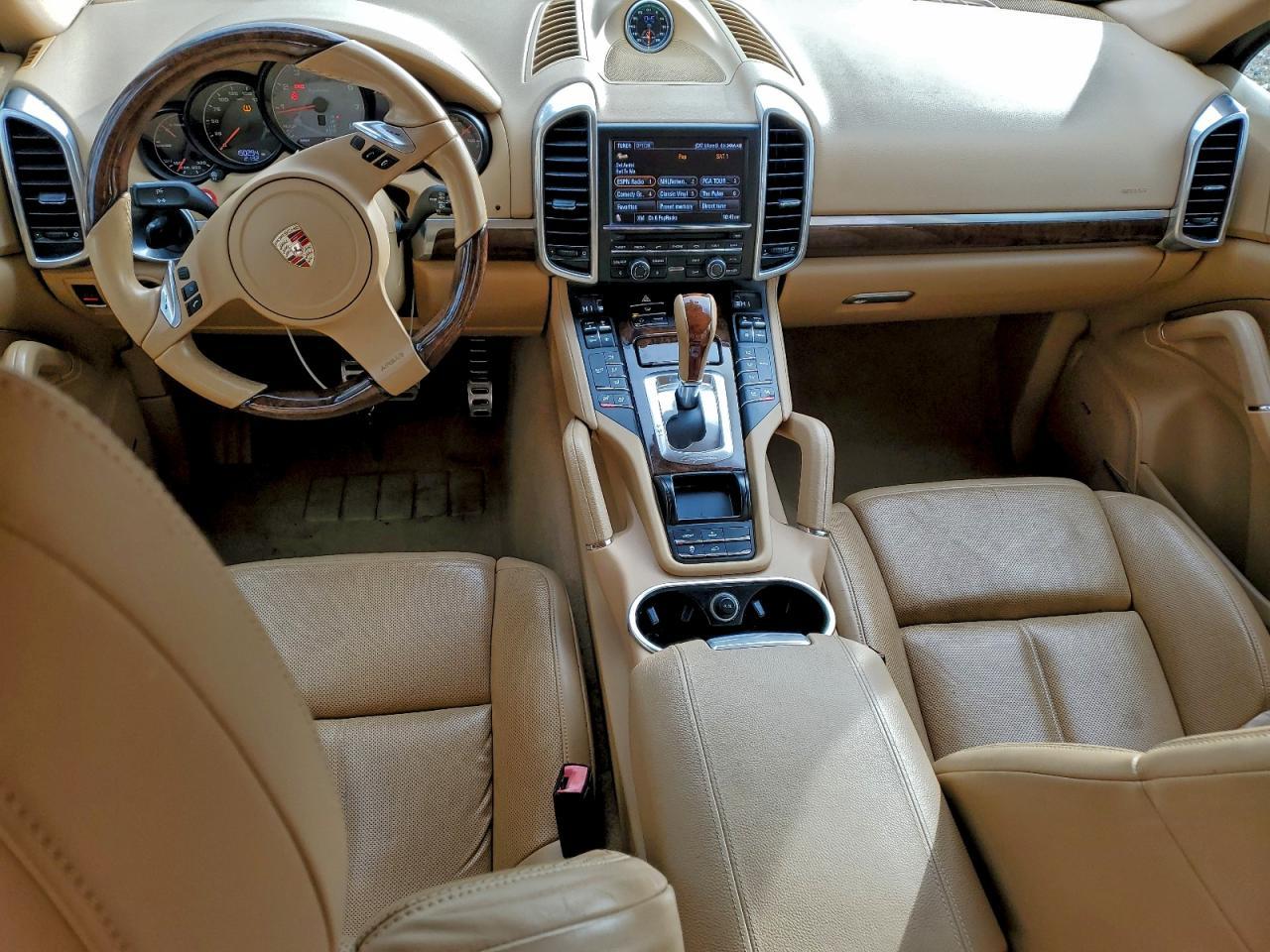 2012 PORSCHE CAYENNE